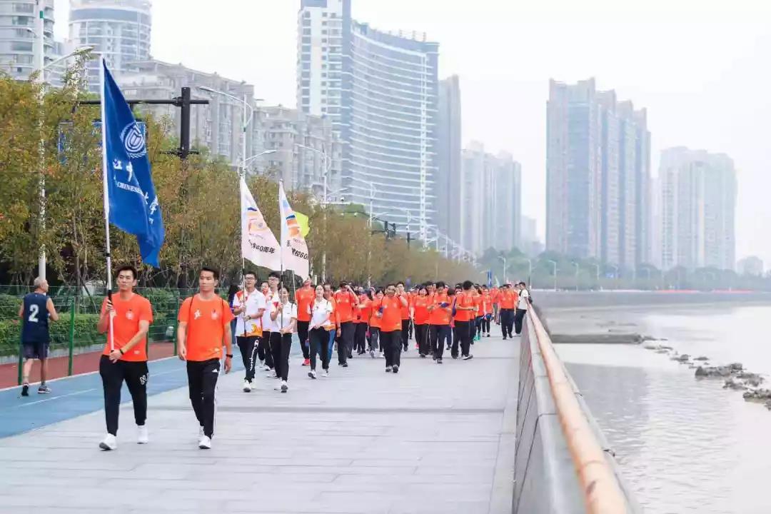 1570955973.jpg